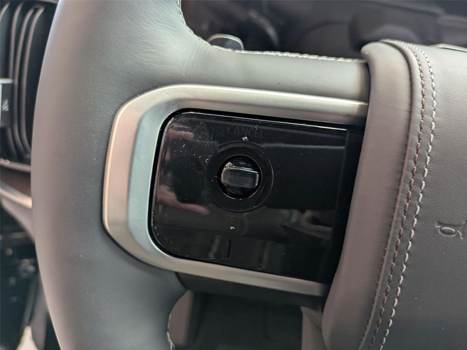 New 2025 Super Black Nissan Platinum Reserve image 18
