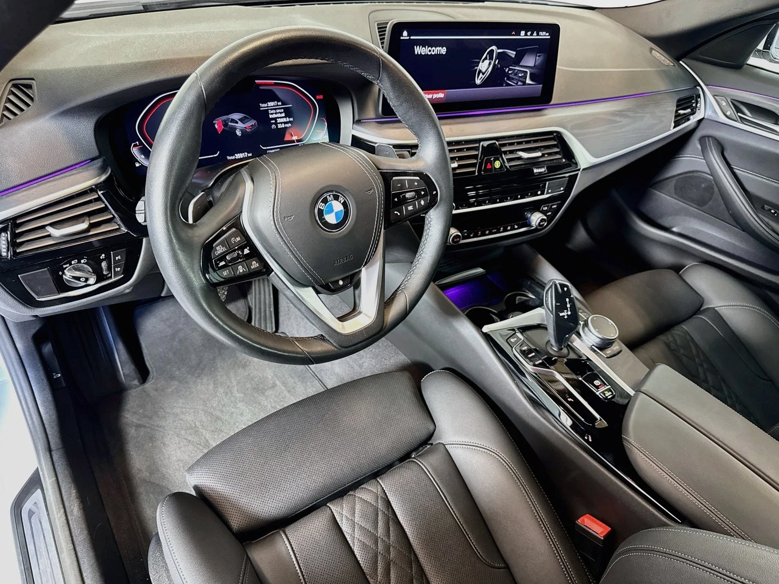 Used 2023 Mineral White Metallic BMW 530i image 4