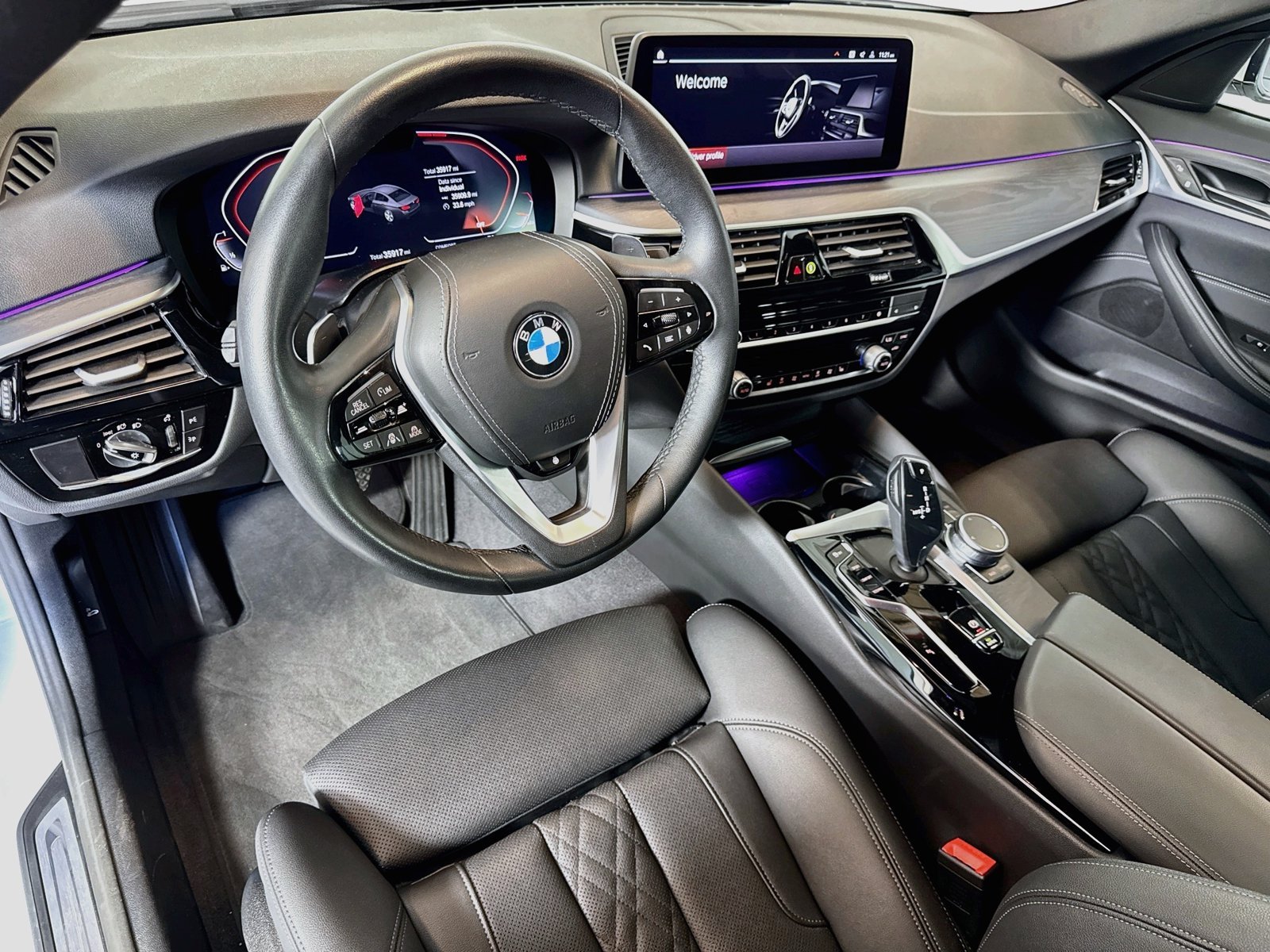 Used 2023 Mineral White Metallic BMW 530i image 4