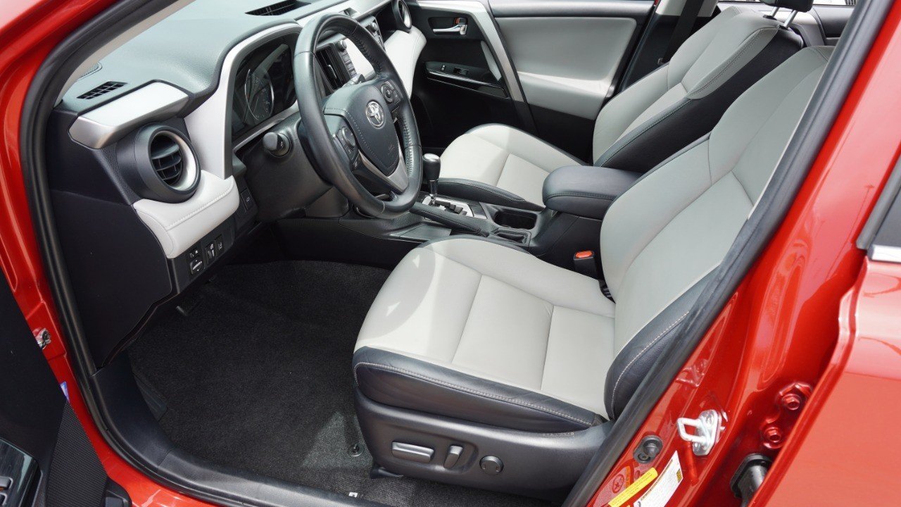 Used 2017 Red Toyota Limited image 14