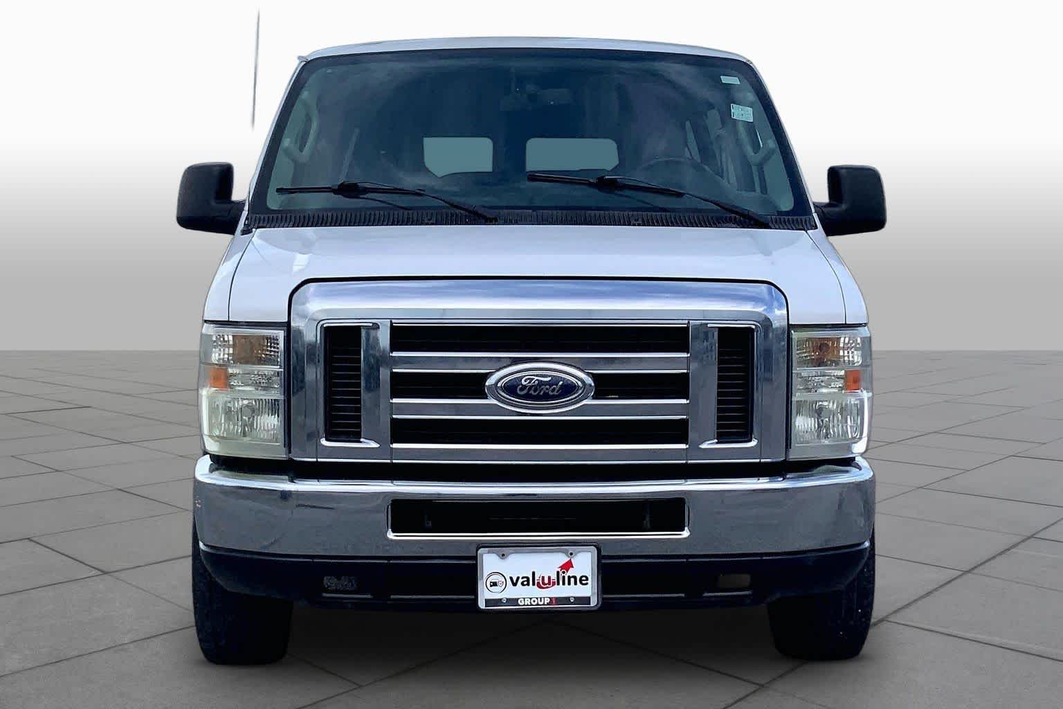 Used 2014 Oxford White Ford XLT image 4