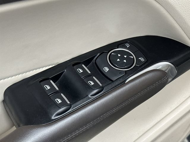 Certified Used 2019 Green Lincoln Standard image 23