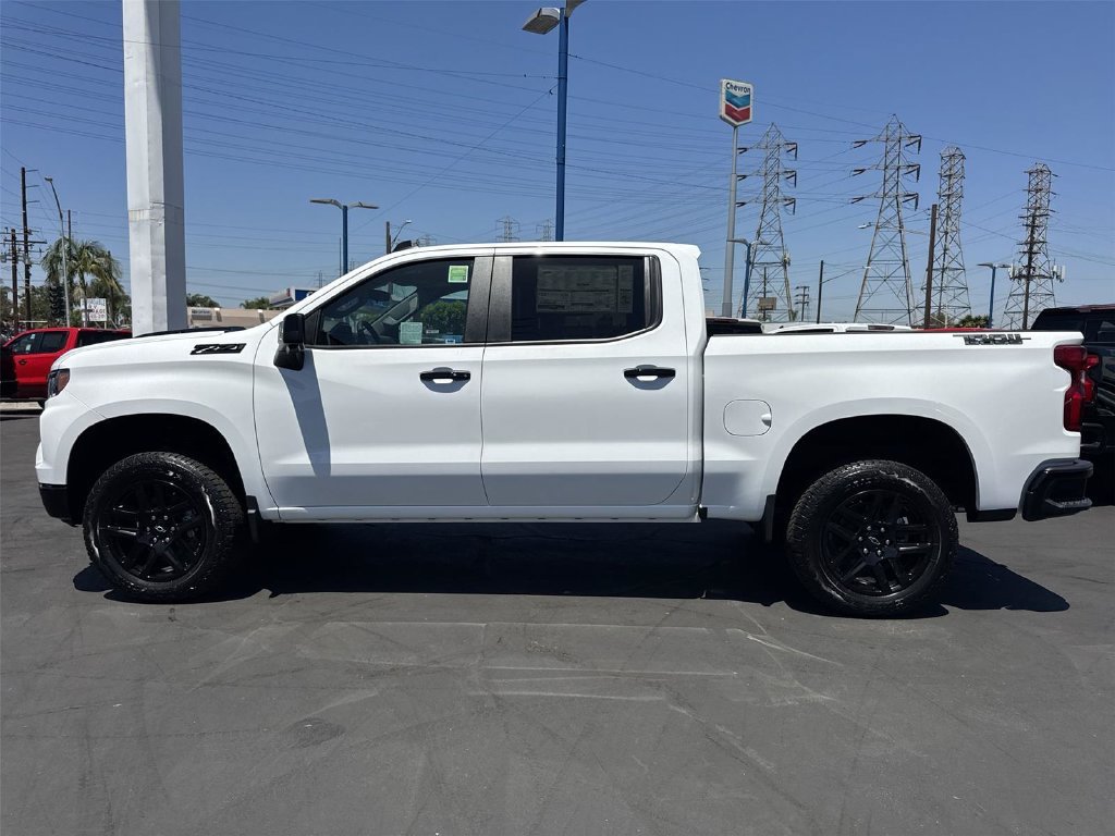 New 2026 Summit White Chevrolet LT Trail Boss image 8