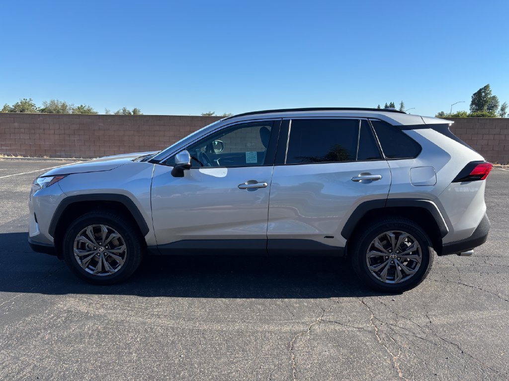 2022 Toyota RAV4 XLE Premium - Photo 8