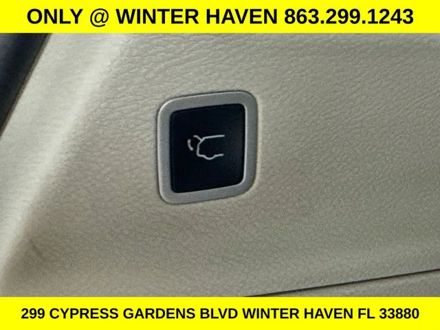 Used 2024 Red Chrysler Touring L image 25