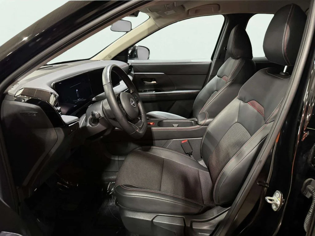 Certified Used 2025 Super Black Nissan SR image 21