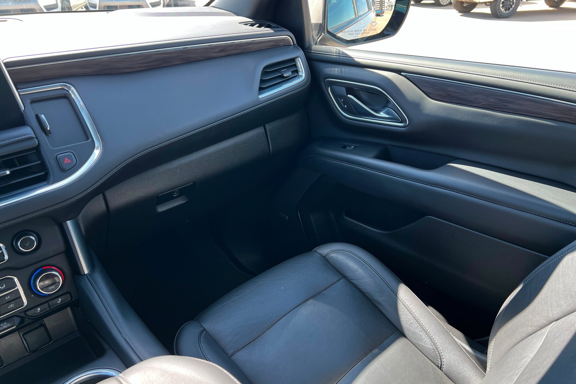 Used 2021 Empire Beige Metallic Chevrolet Z71 image 11