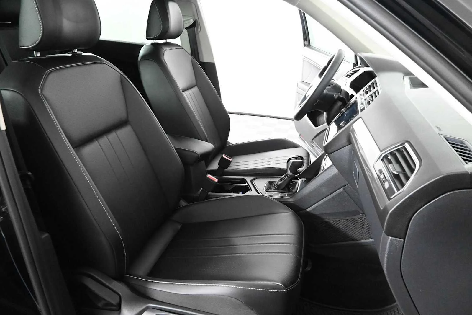 Certified Used 2023 Deep Black Pearl Volkswagen SE image 10