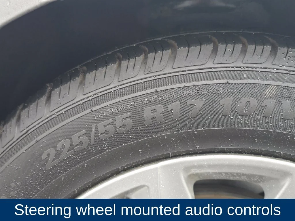 Used 2023 STERLING GRAY METALLIC Chevrolet LT image 9