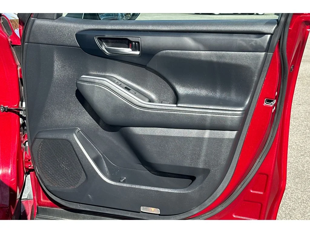 Used 2021 Ruby Flare Pearl Toyota XSE image 22