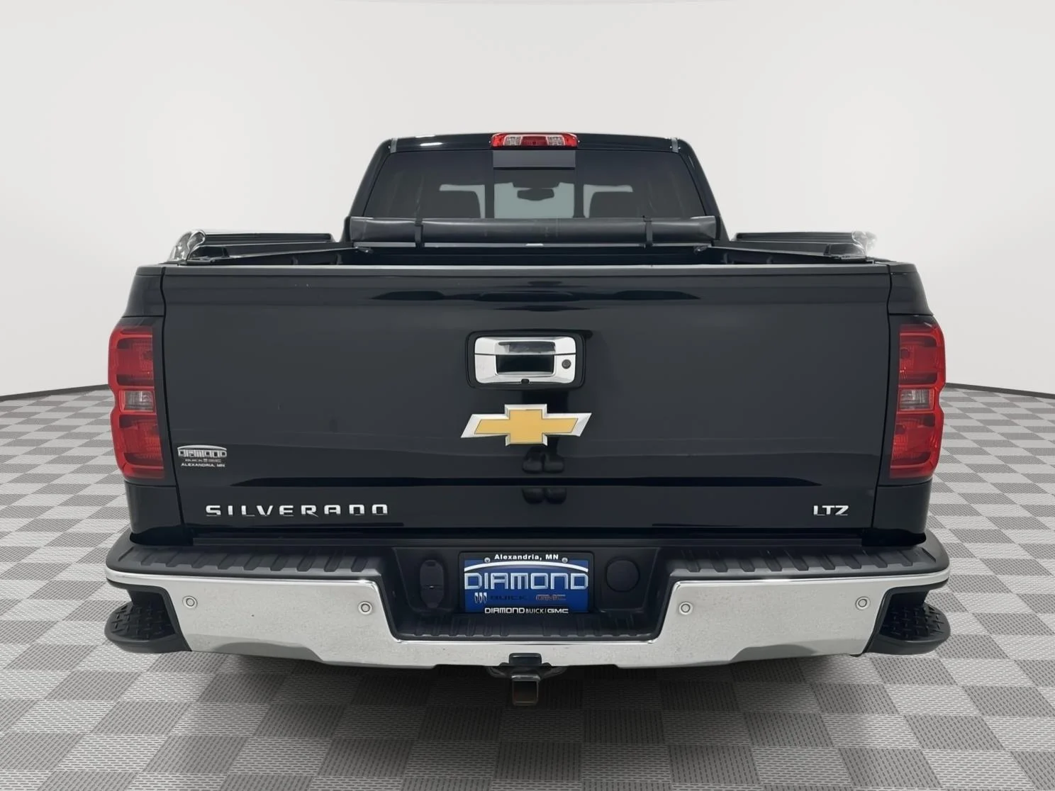 Used 2015 BLACK Chevrolet LTZ image 4