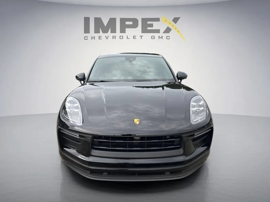 Used 2022  Porsche  image 9