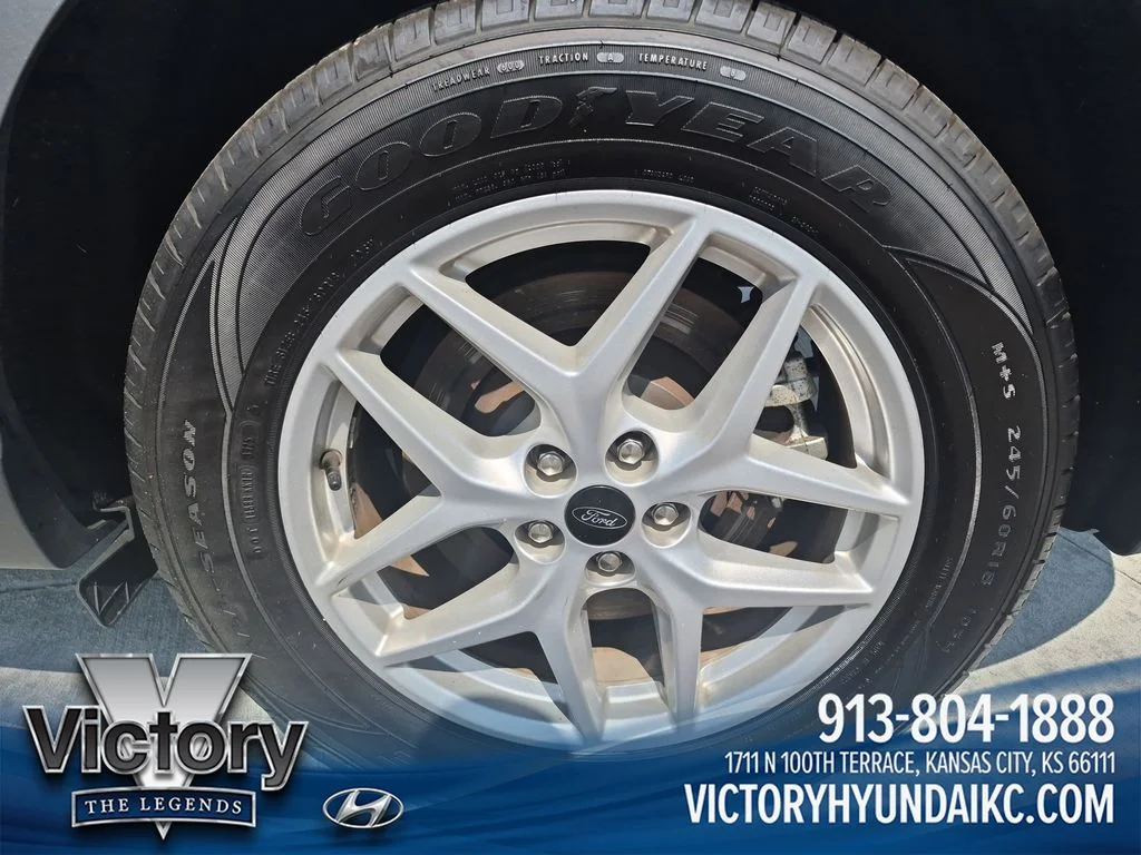 Used 2024 Gray Ford SEL image 27