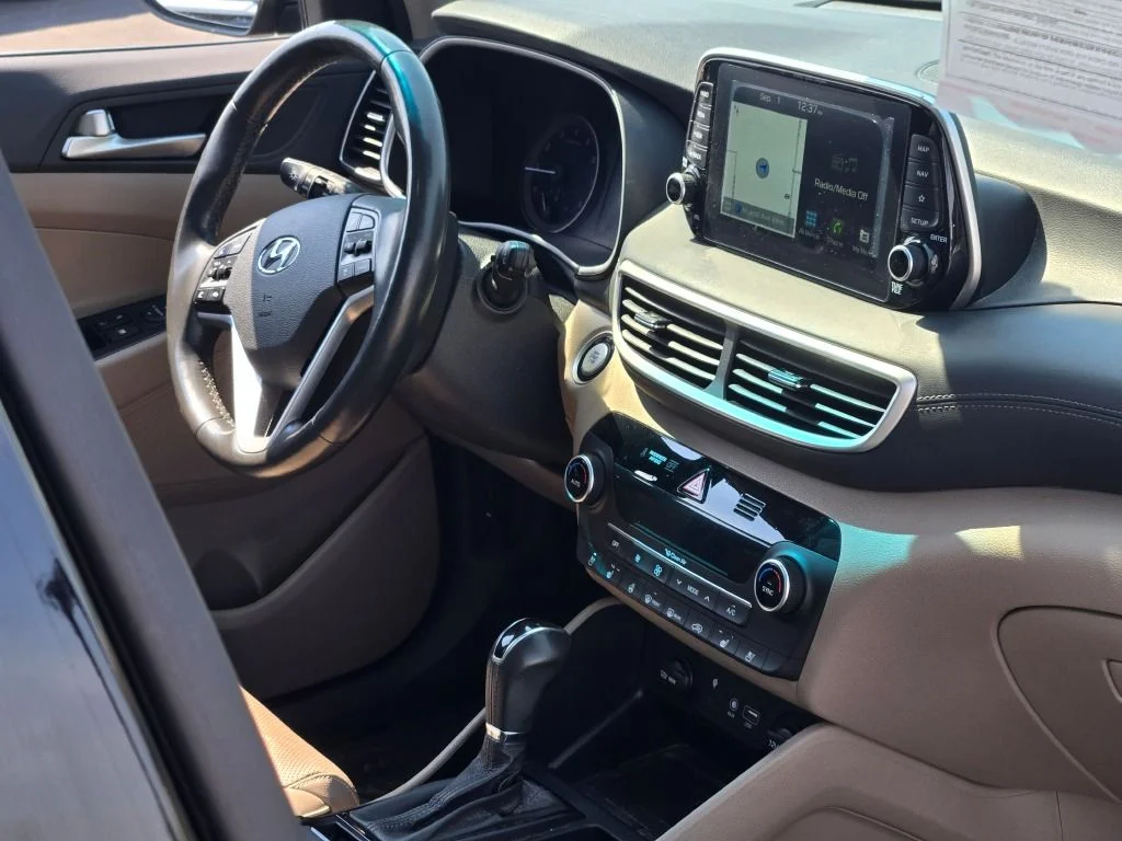 Used 2021 Black Hyundai Ultimate image 8