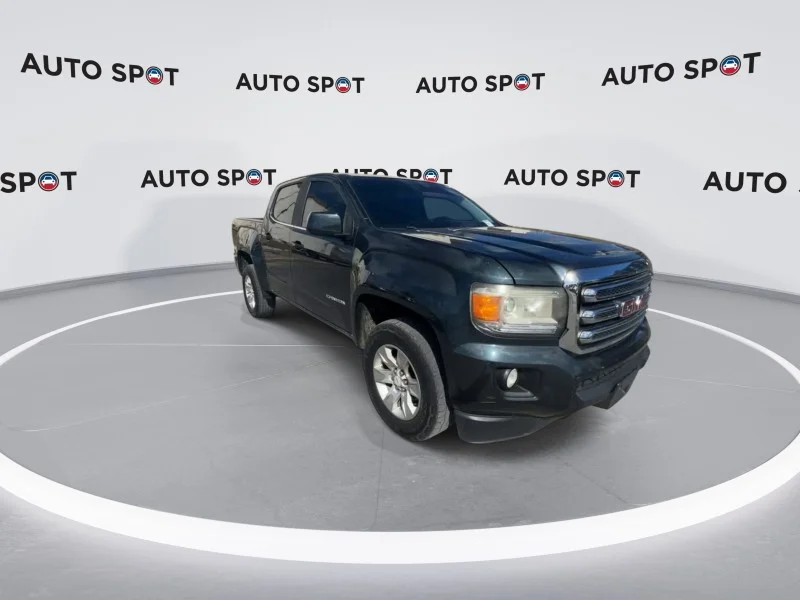 Used 2017 Cyber Gray Metallic GMC 2WD SLE image 5