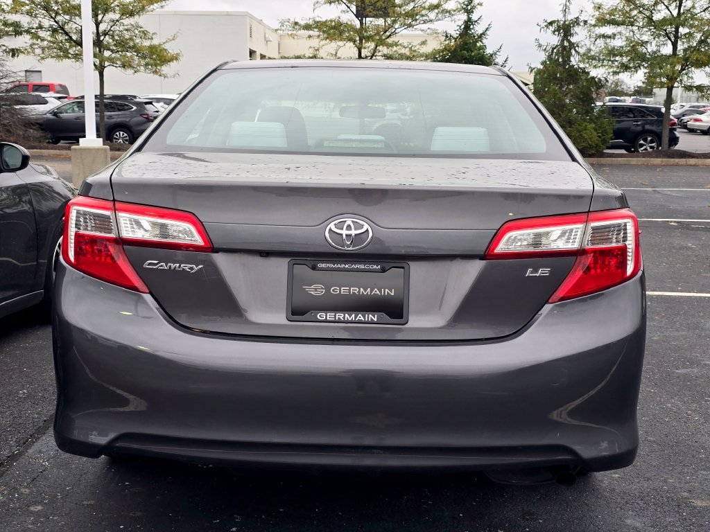 Used 2014 Gray Toyota LE image 6