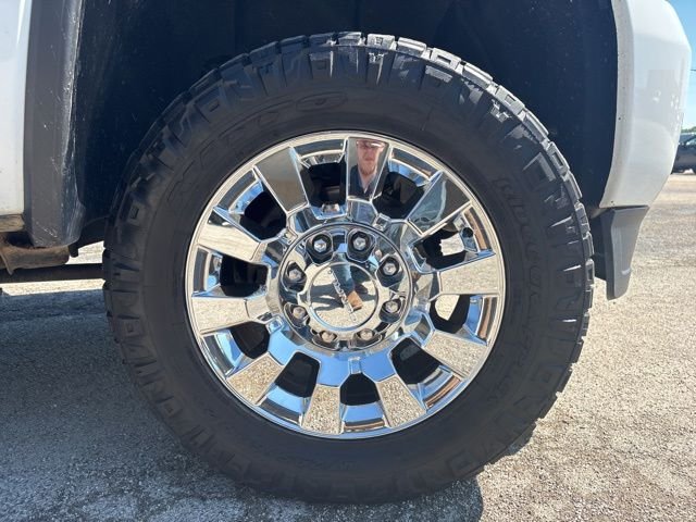 Used 2017 White GMC Denali image 20