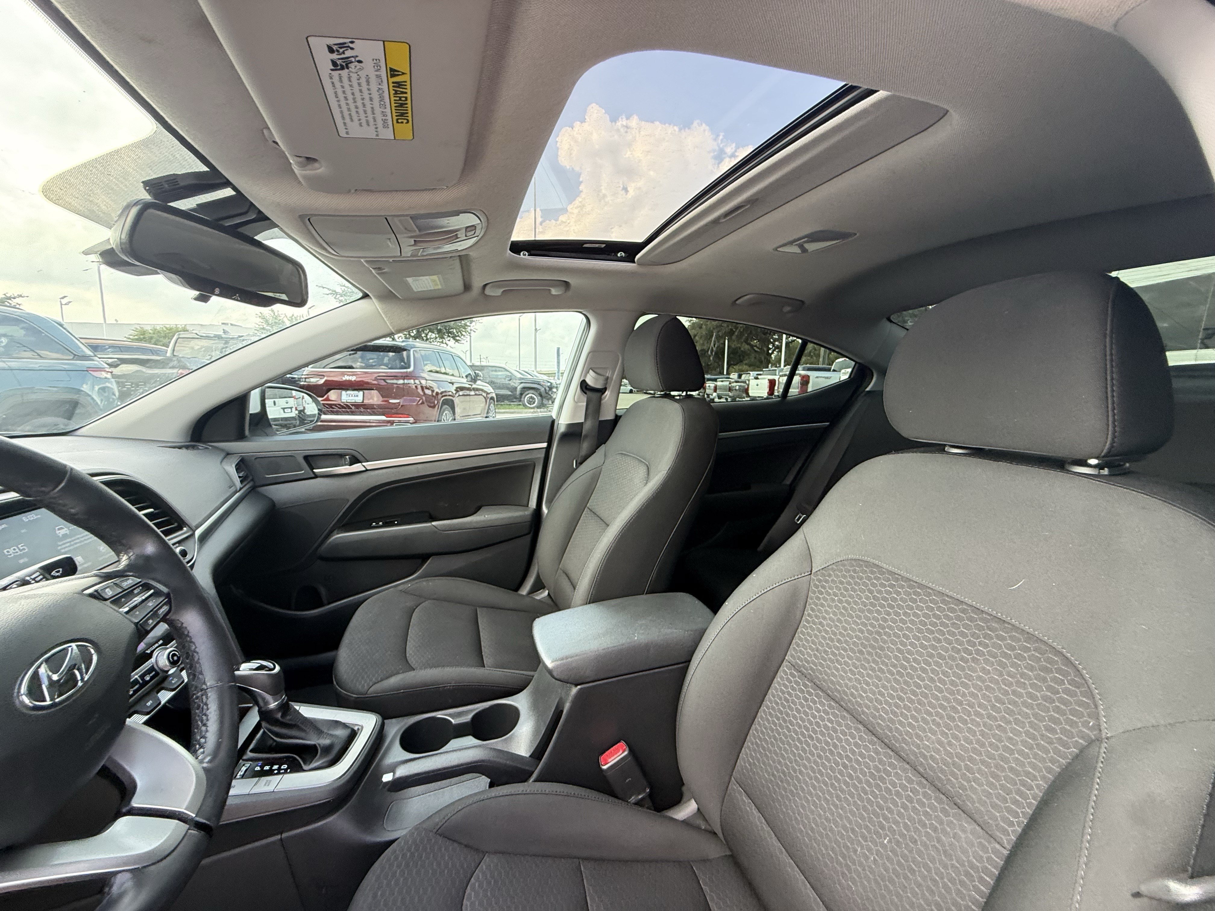 Used 2020 Quartz White Pearl Hyundai Value Edition image 27