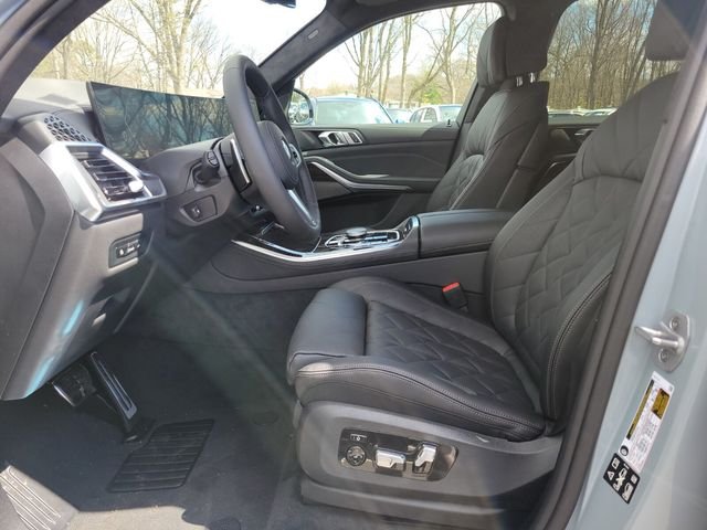 Used 2026 Gray BMW xDrive40i image 17