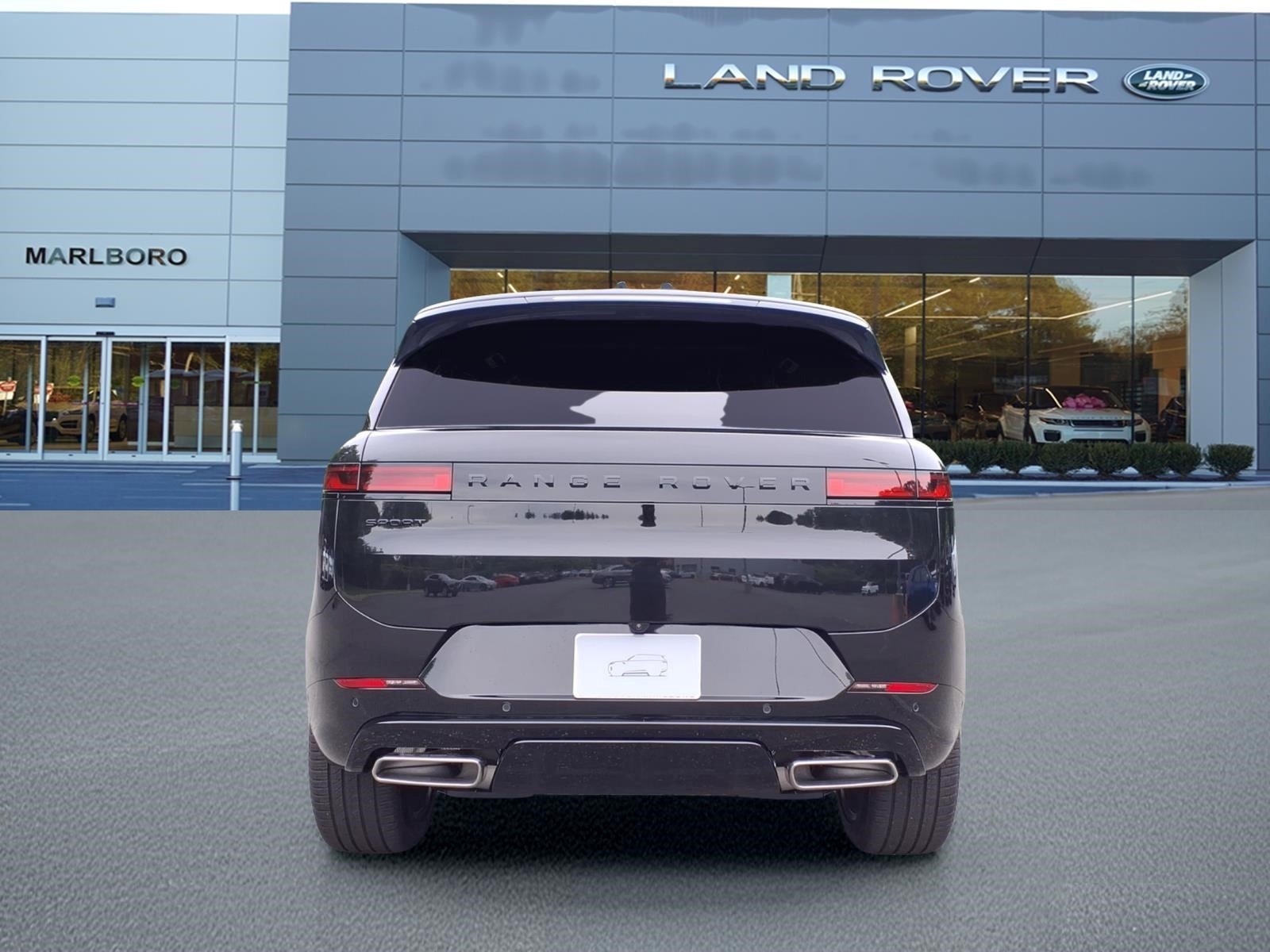 New 2026 Santorini Black LAND ROVER Dynamic SE image 7