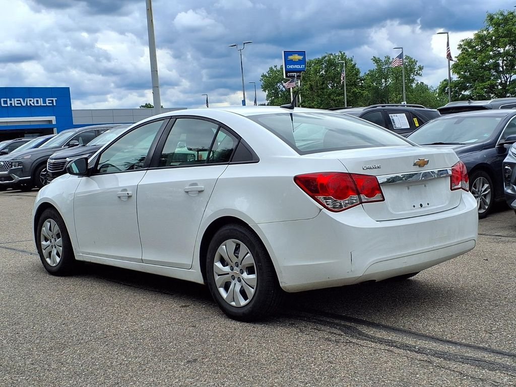 Used 2013 White Chevrolet LS image 6