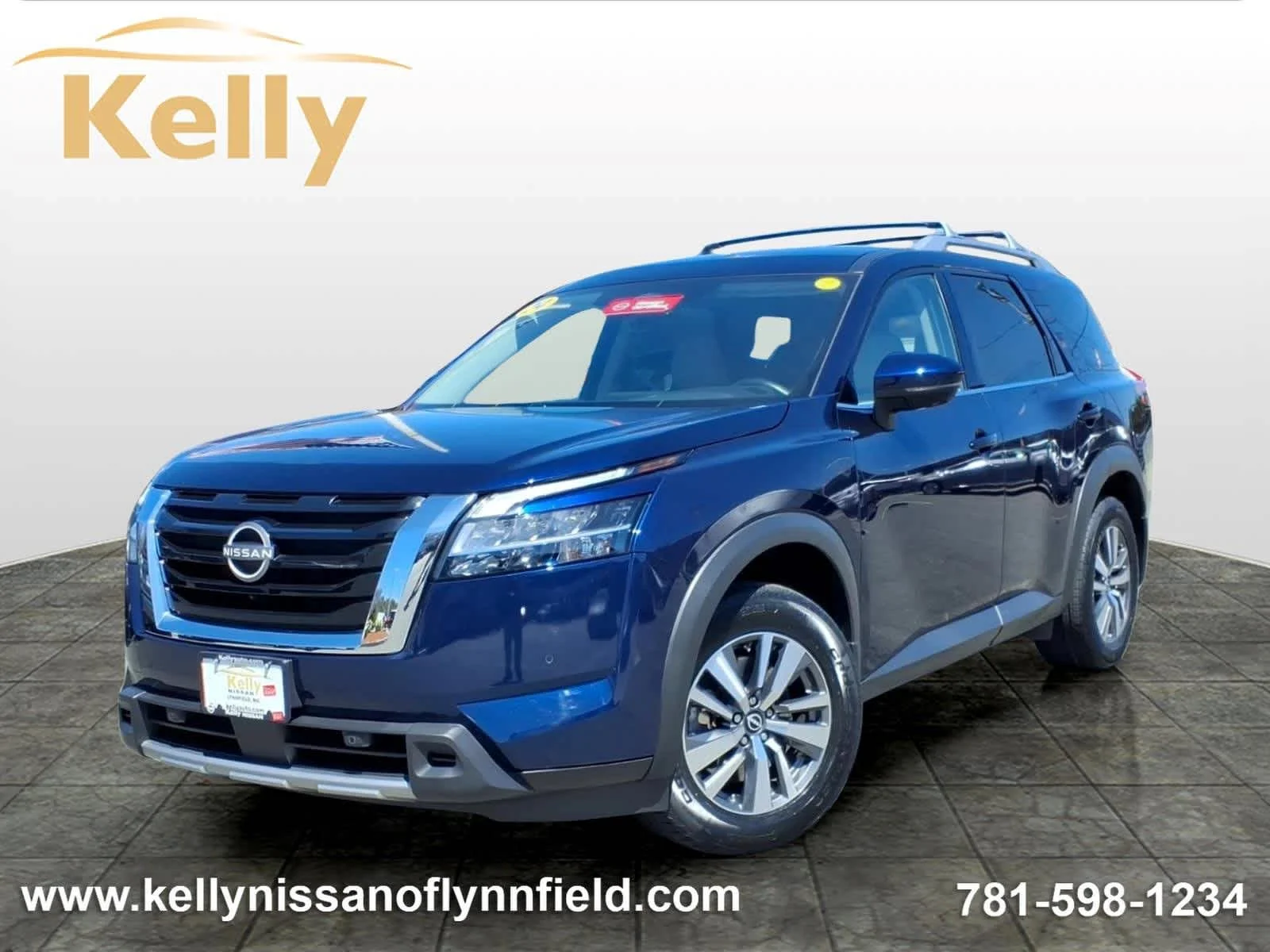 2024 Nissan Pathfinder SL 4WD's photo