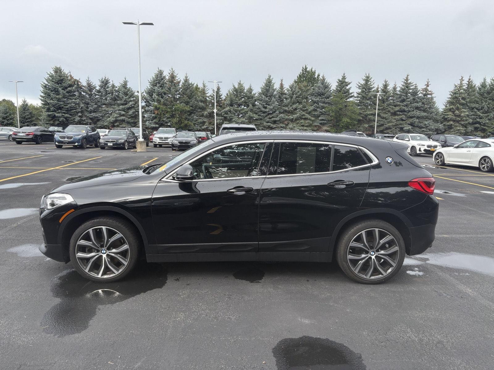 Used 2018 Black Sapphire Metallic BMW xDrive28i image 4