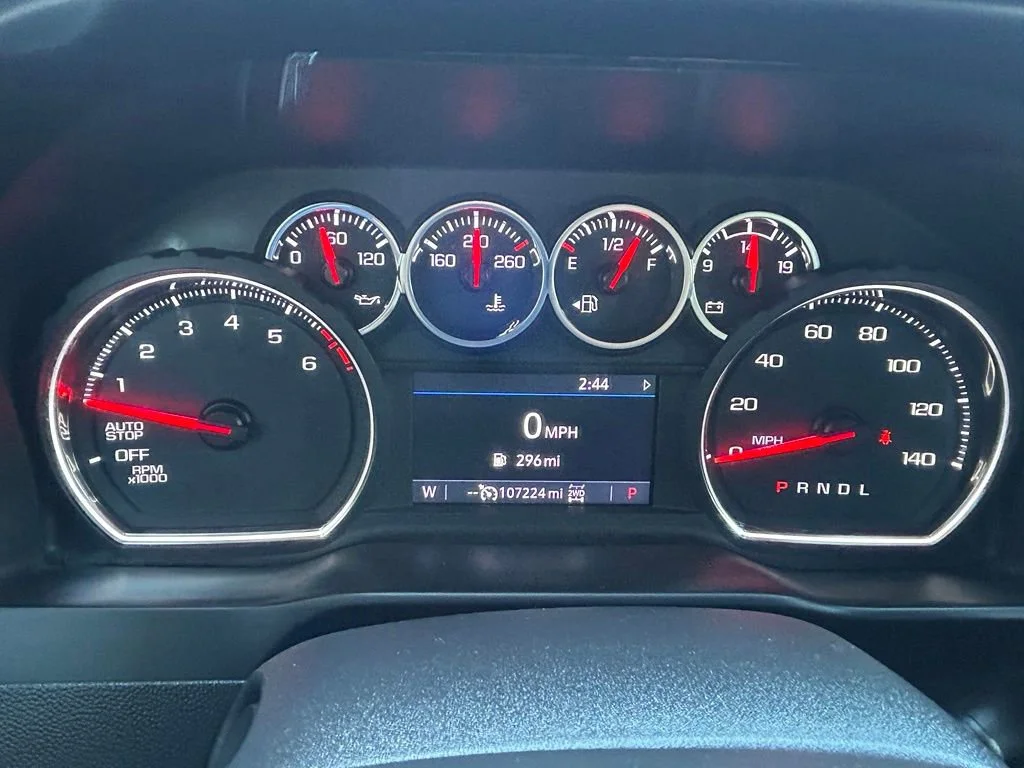 Used 2020 CAJUN RED TINTCOAT Chevrolet RST image 32