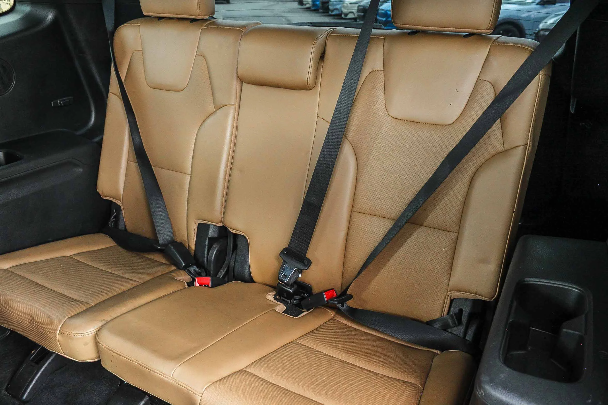 Used 2020 Ebony Black Kia SX image 24