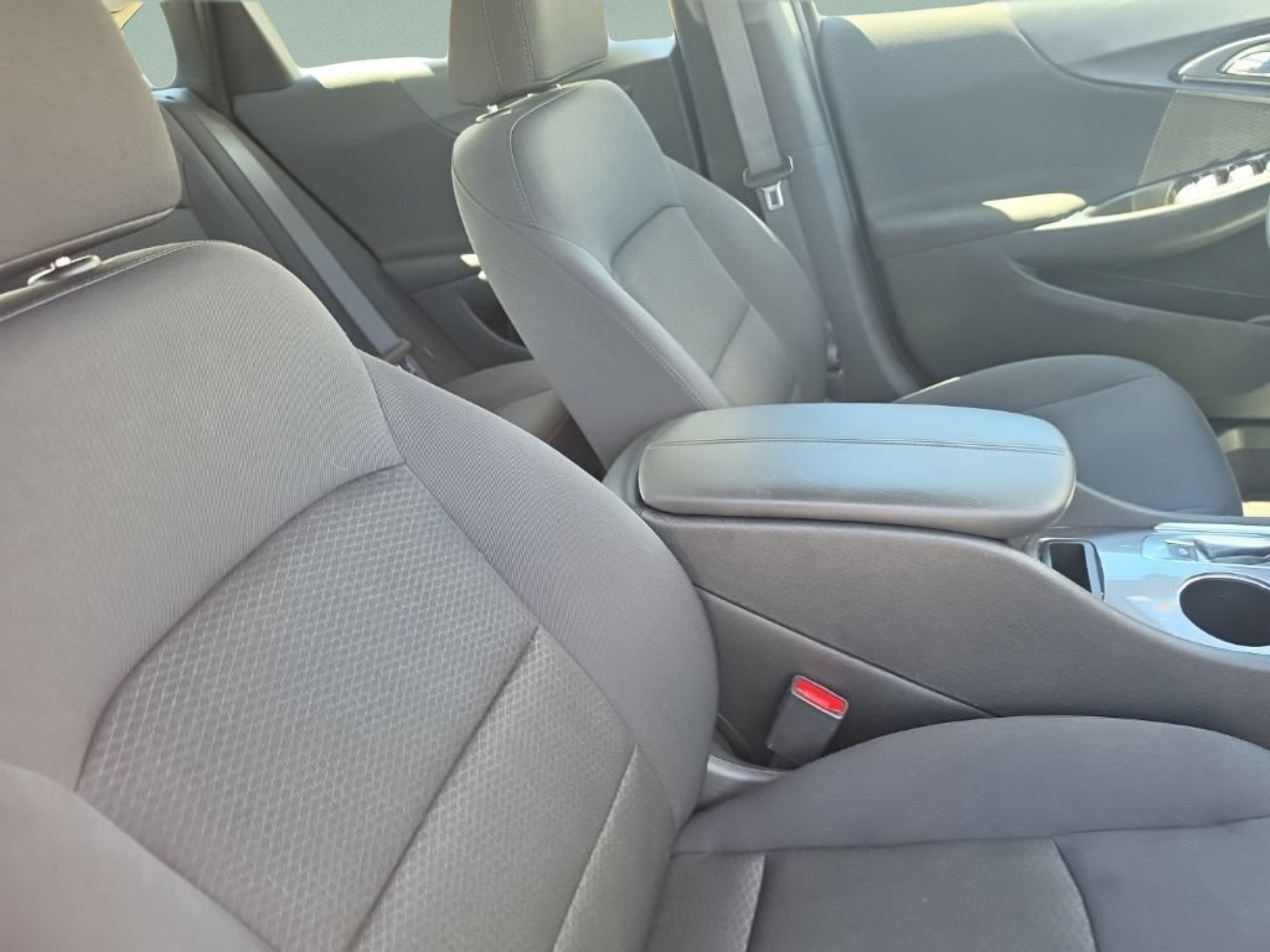 Used 2022 Summit White Chevrolet LT image 27