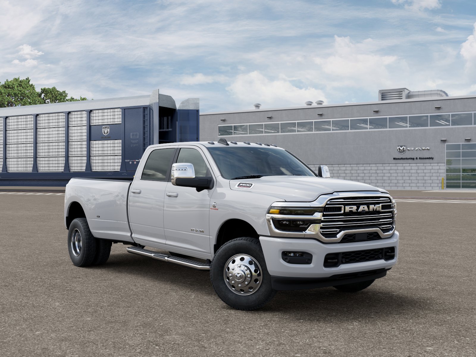 New 2026 Bright White Clear-Coat Exterior Paint RAM Laramie image 3