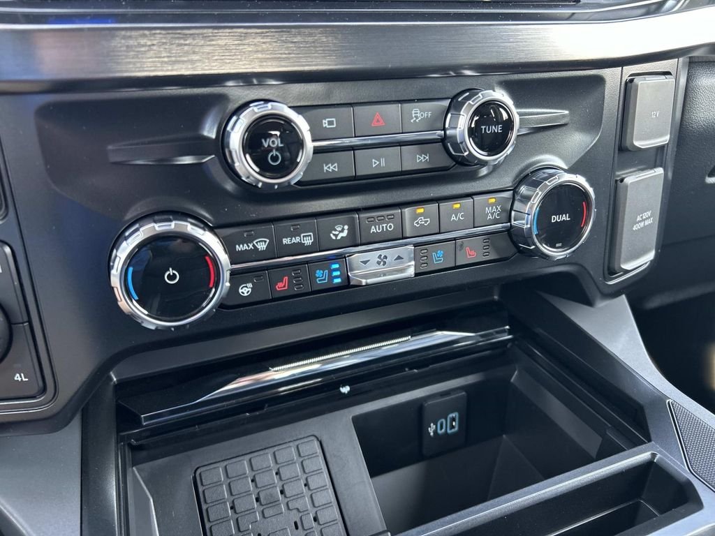 New 2026 Carbonized Gray Metallic Ford F-250® Lariat® image 19