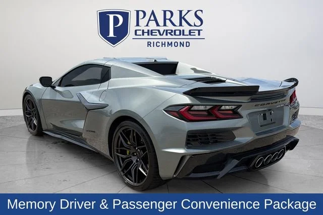 Used 2023 Hypersonic Gray Metallic Chevrolet 3LZ image 5