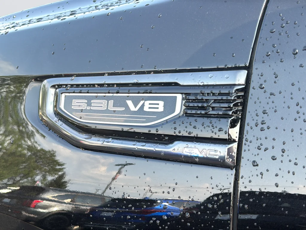 Used 2021 Black GMC AT4 image 34