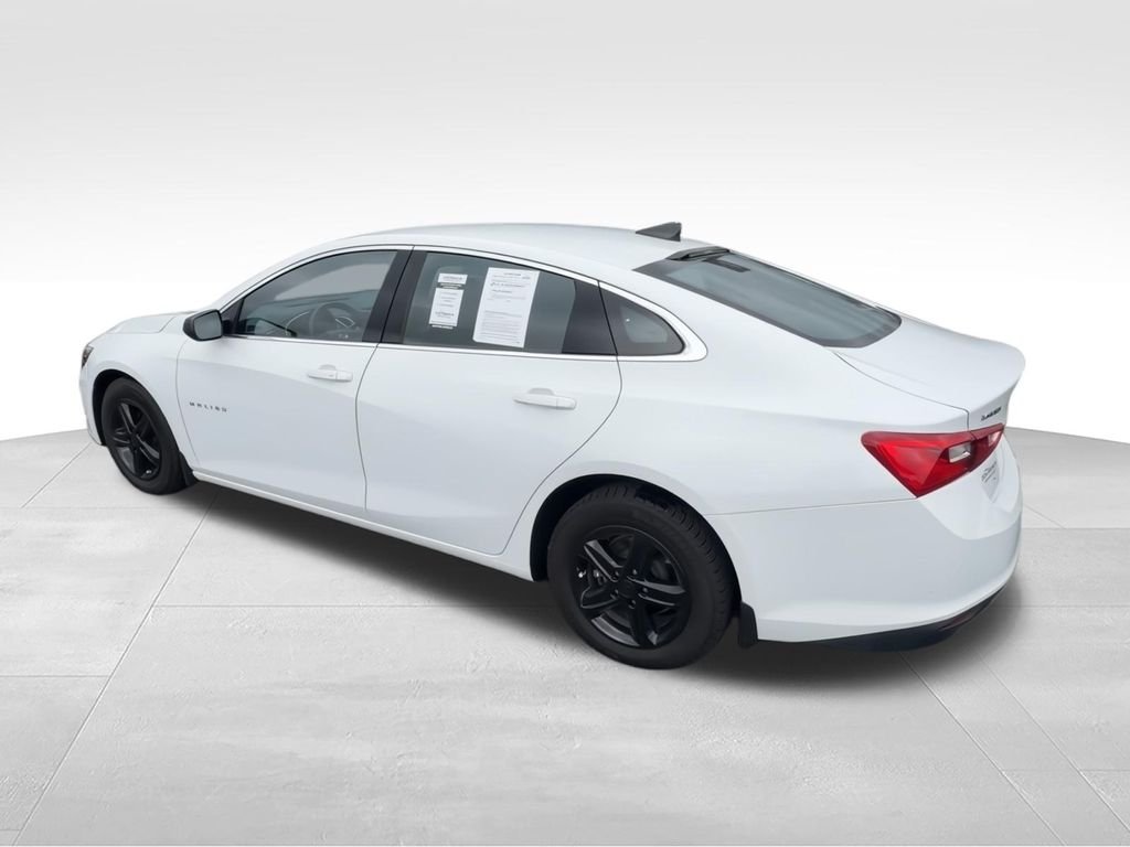 Used 2022 White Chevrolet LS image 6