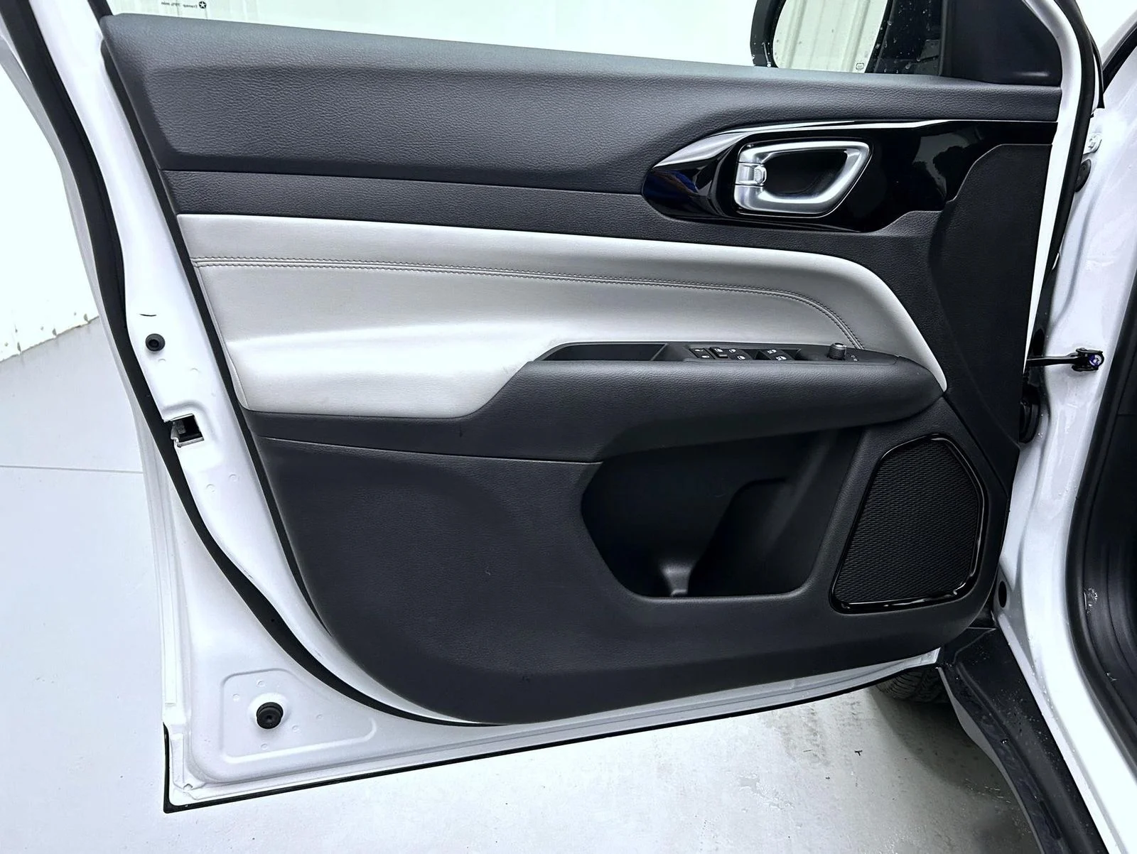New 2026 White Jeep Limited image 9