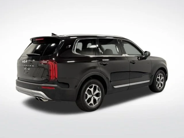 Used 2022 Black Kia EX image 8
