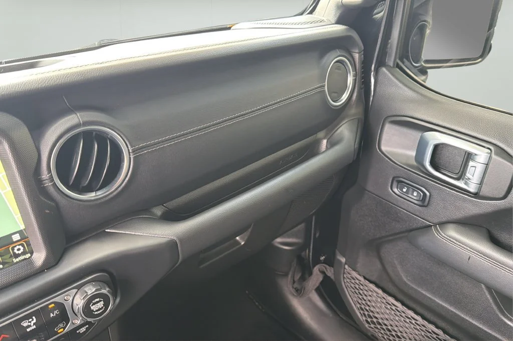 Used 2022 Black Jeep Unlimited Sahara 4x4 image 29