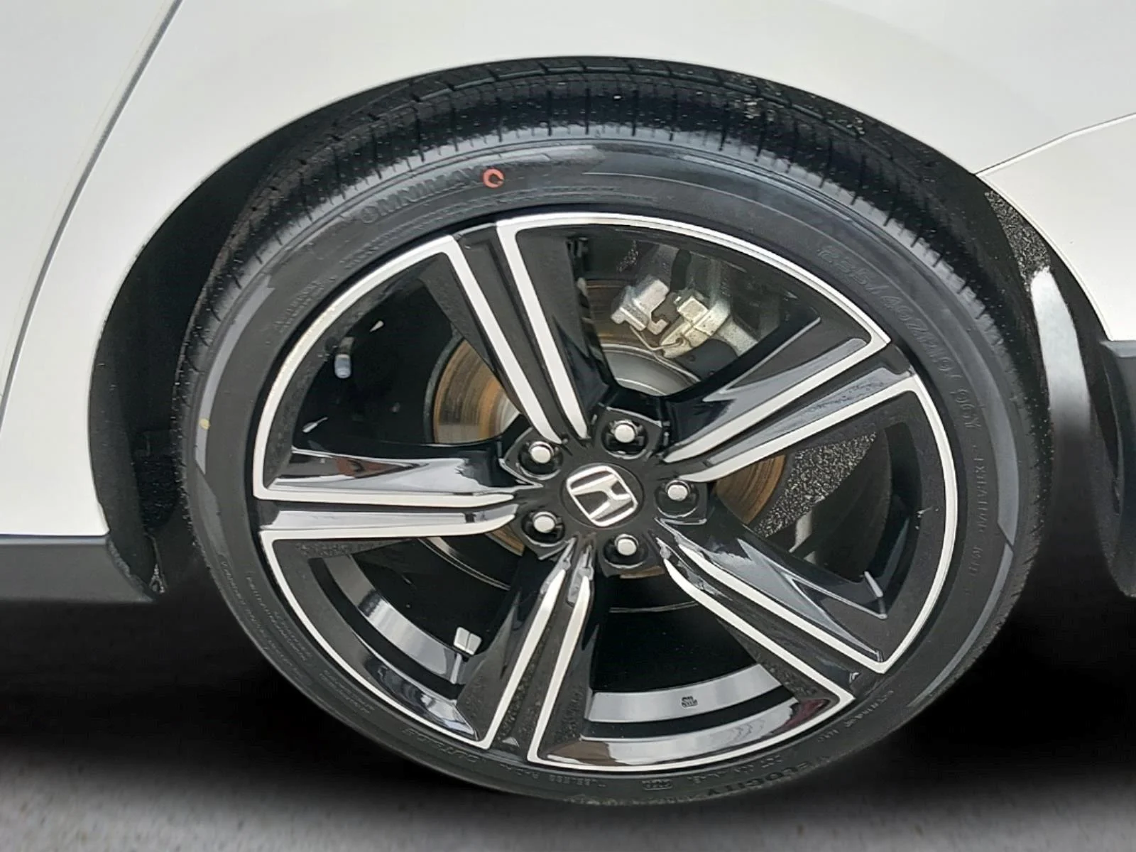 Used 2025 Platinum White Pearl Honda Sport image 12