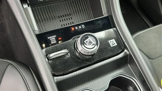 New 2026 White Jeep Altitude image 18