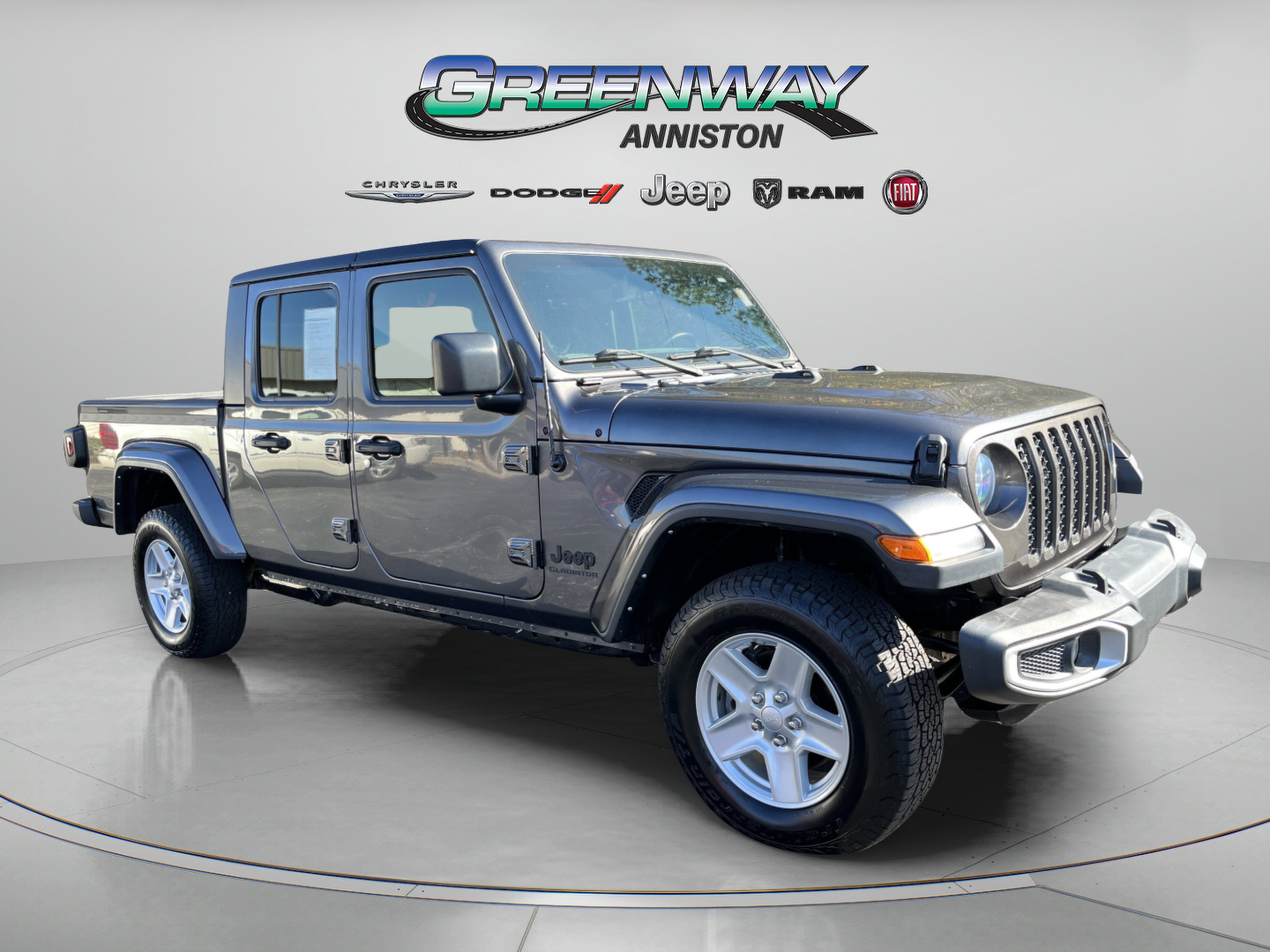 Used 2022 Granite Crystal Metallic Clearcoat Jeep  image 1