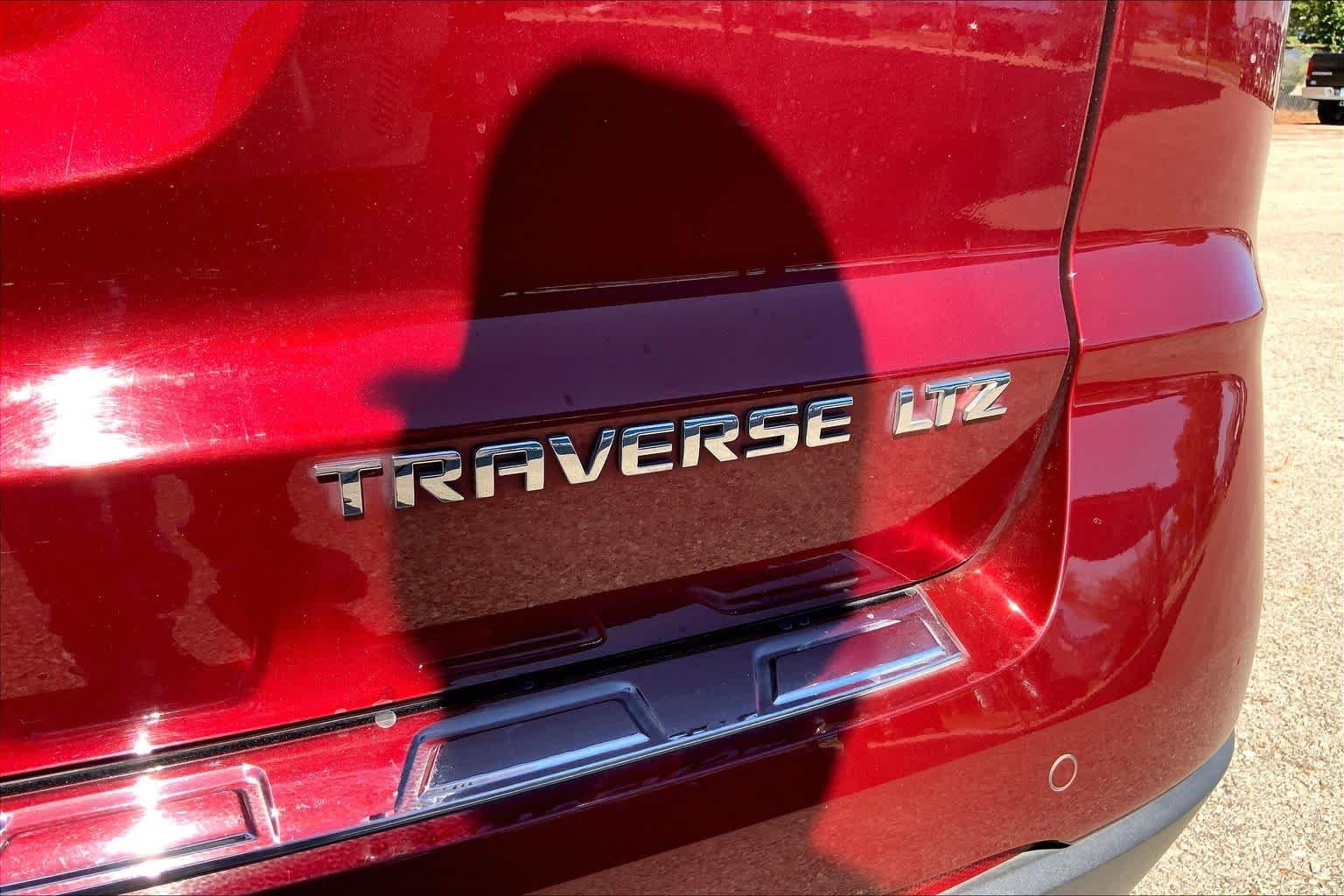 Used 2015 Siren Red Tintcoat Chevrolet LTZ image 10
