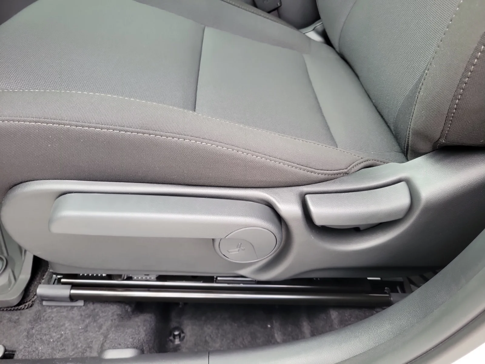 New 2027 Cyber Gray Hyundai SEL Sport 4dr Front-Wheel Drive image 13