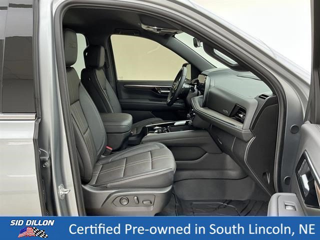 Used 2025 Sterling Gray Metallic Chevrolet High Country image 25