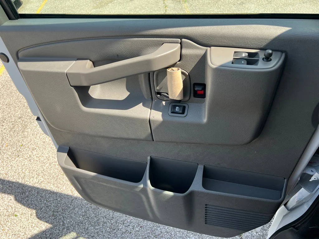 2025 GMC Savana Cargo Work Van - Photo 16