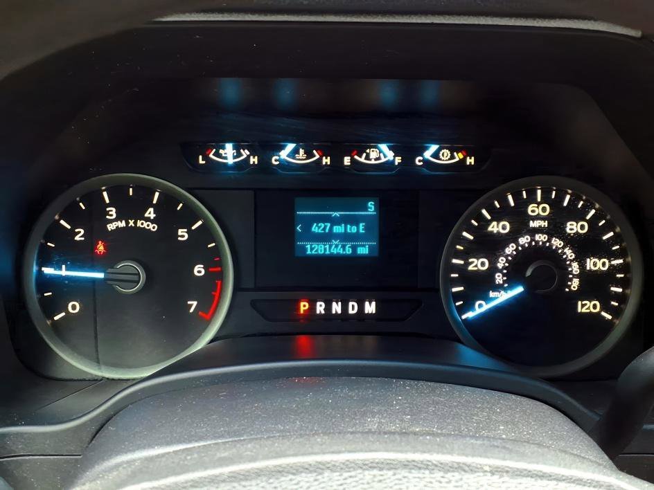 Used 2018 Oxford White Ford XLT image 24