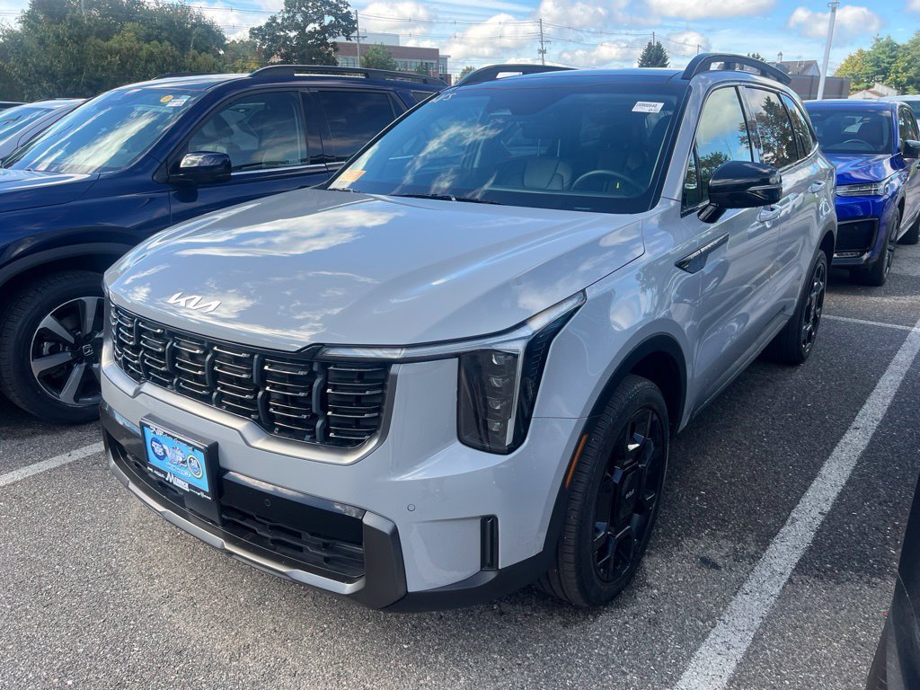 Used 2024 Gray Kia X-Line EX image 2