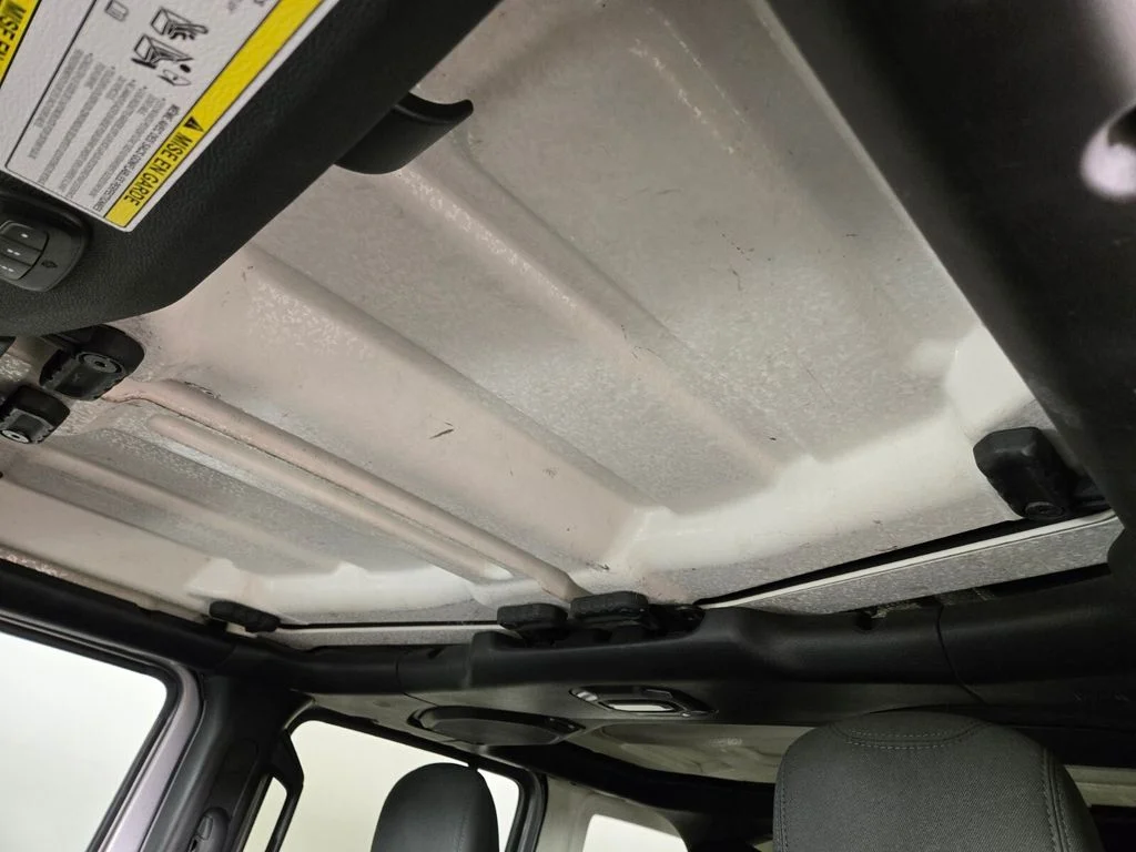Used 2021 Silver Jeep Unlimited Sahara image 16