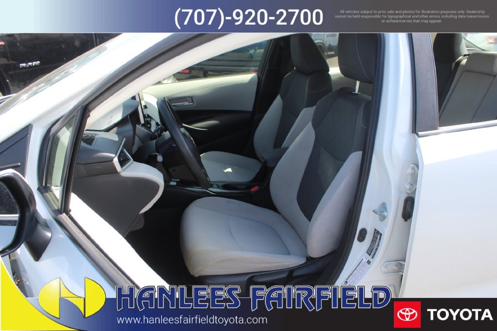Used 2021 White Toyota LE image 12