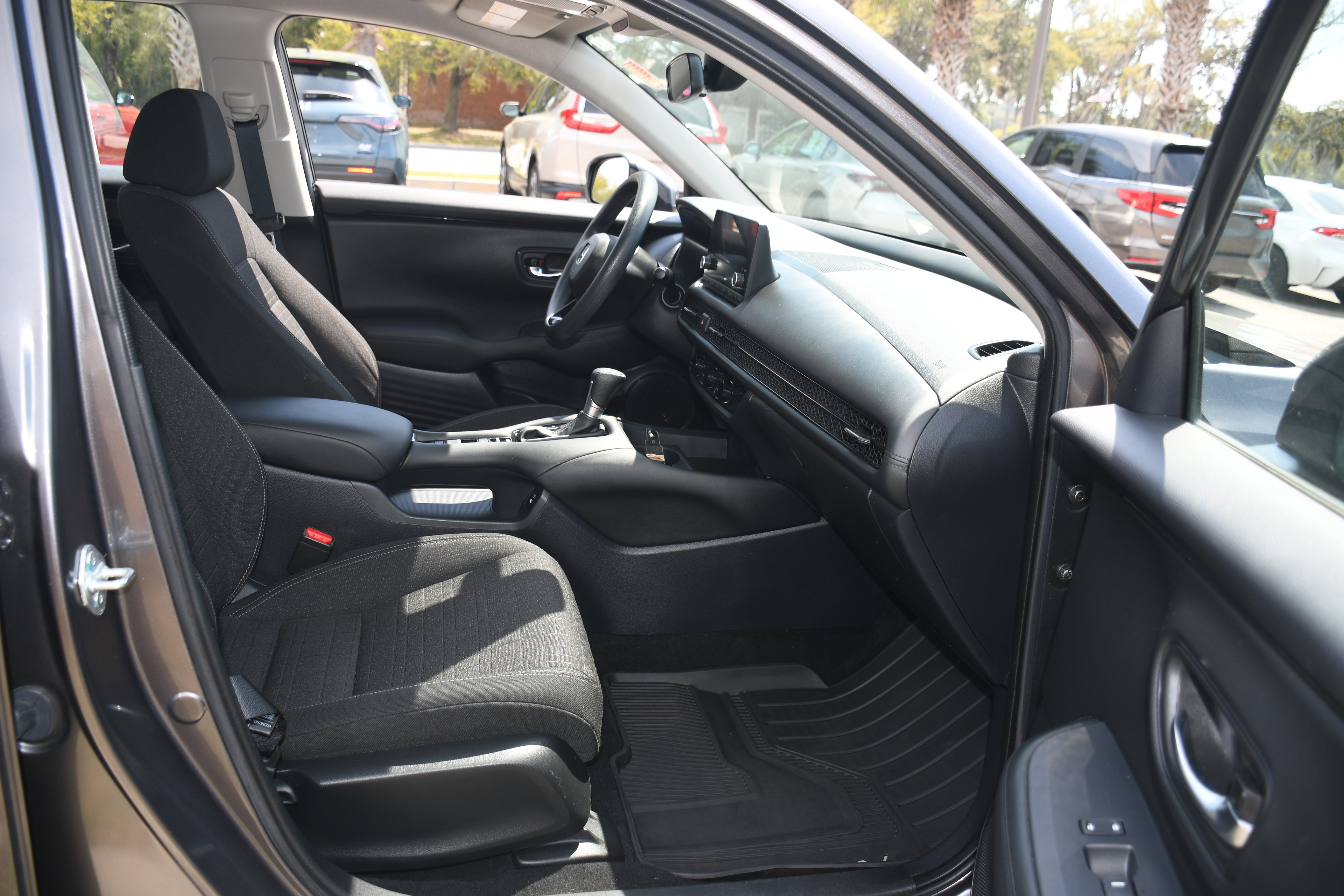 Used 2024  Honda LX image 19